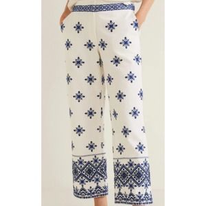 MNG by Mango White Cropped Pants with Blue Embroidery Size 6